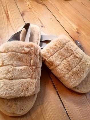 Chausson moumoute camel