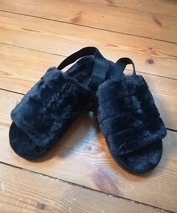 Chausson moumoute noir 